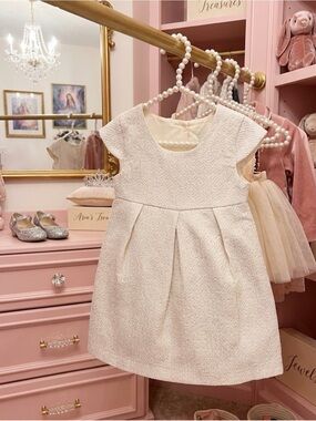 Stunning Ruby & Bloom Ivory Textured Pleated Formal Kids Dress Size 2